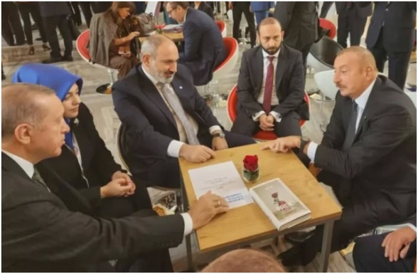 Турция и Азербайджан – против Церкви: лицом Трампа прикрывают усы Алиева и Эрдогана